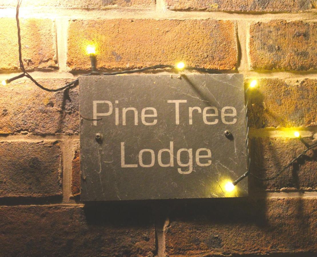 Pine Tree Lodge, Bridgnorth Bagian luar foto