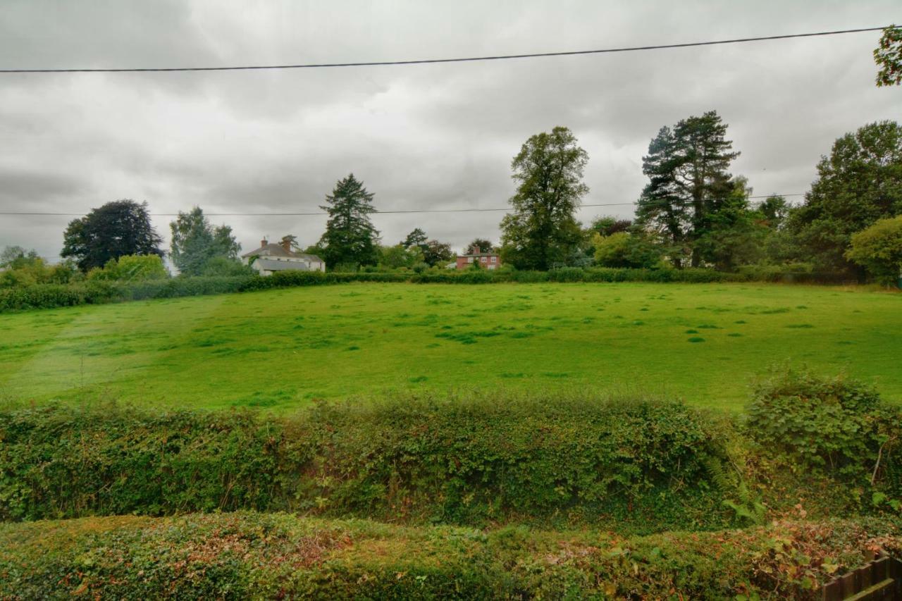 Pine Tree Lodge, Bridgnorth Bagian luar foto